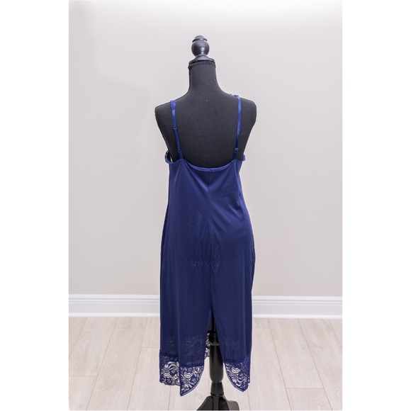 Vintage Vanity Fair Nightgown/Slip - Picture 6 of 6